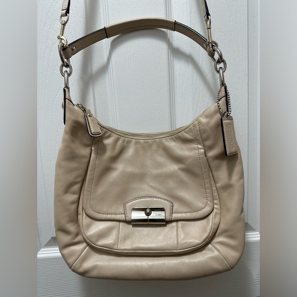 Coach Handbags - Coach Kristin F22306 Leather Hobo Shoulder Bag Detachable Crossbody in Cream
